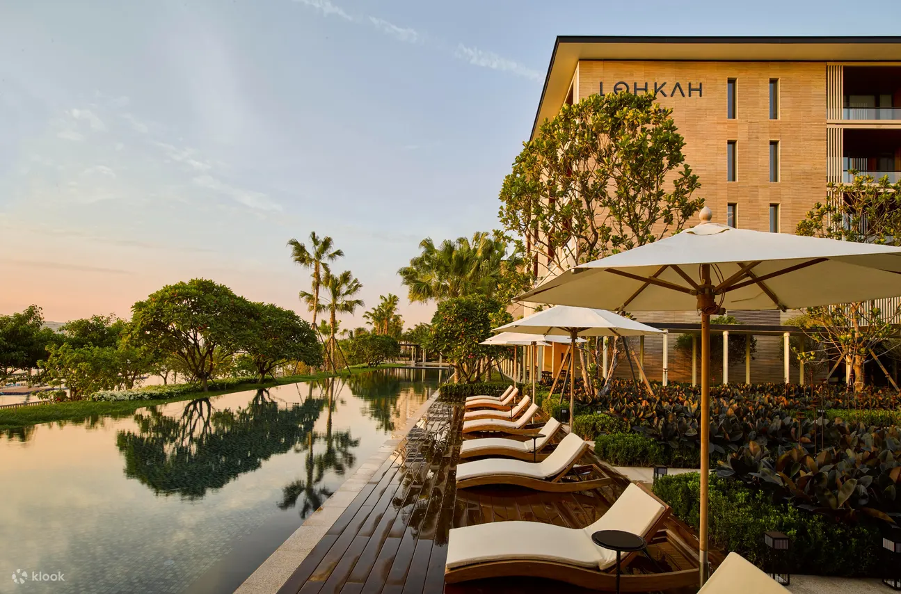 The outdoor pool at Lohkah